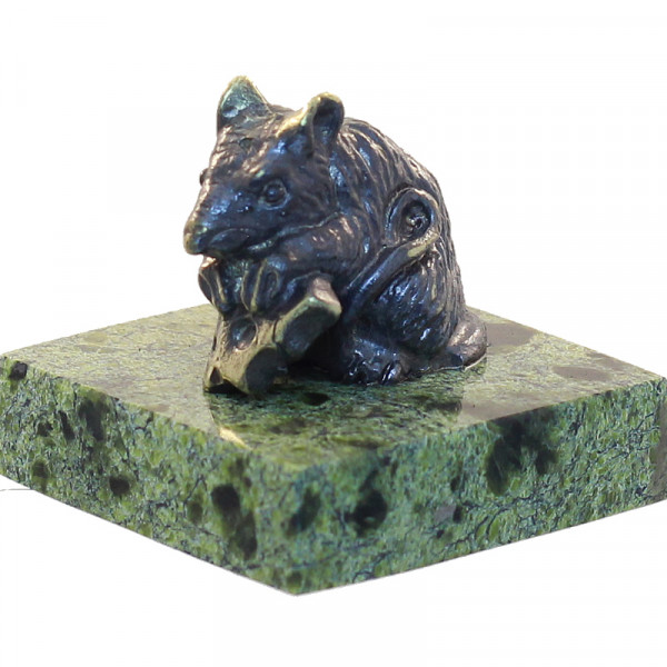 224035 - Мышка с сыром