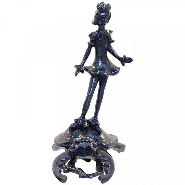 444004 - Дюймовочка на жуке