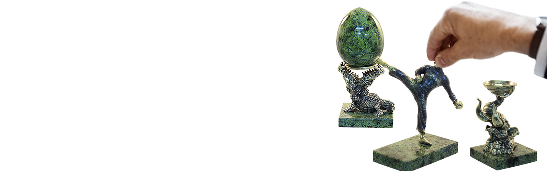 Статуэтки и композиции