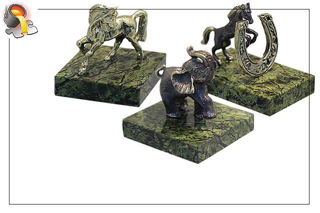 Статуэтки и композиции